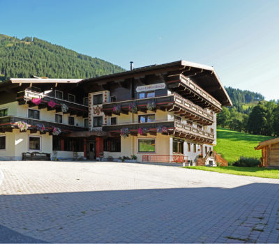 Sommeraufnahme Hotel Unterellmau