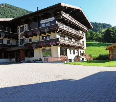 Sommeraufnahme Hotel Unterellmau